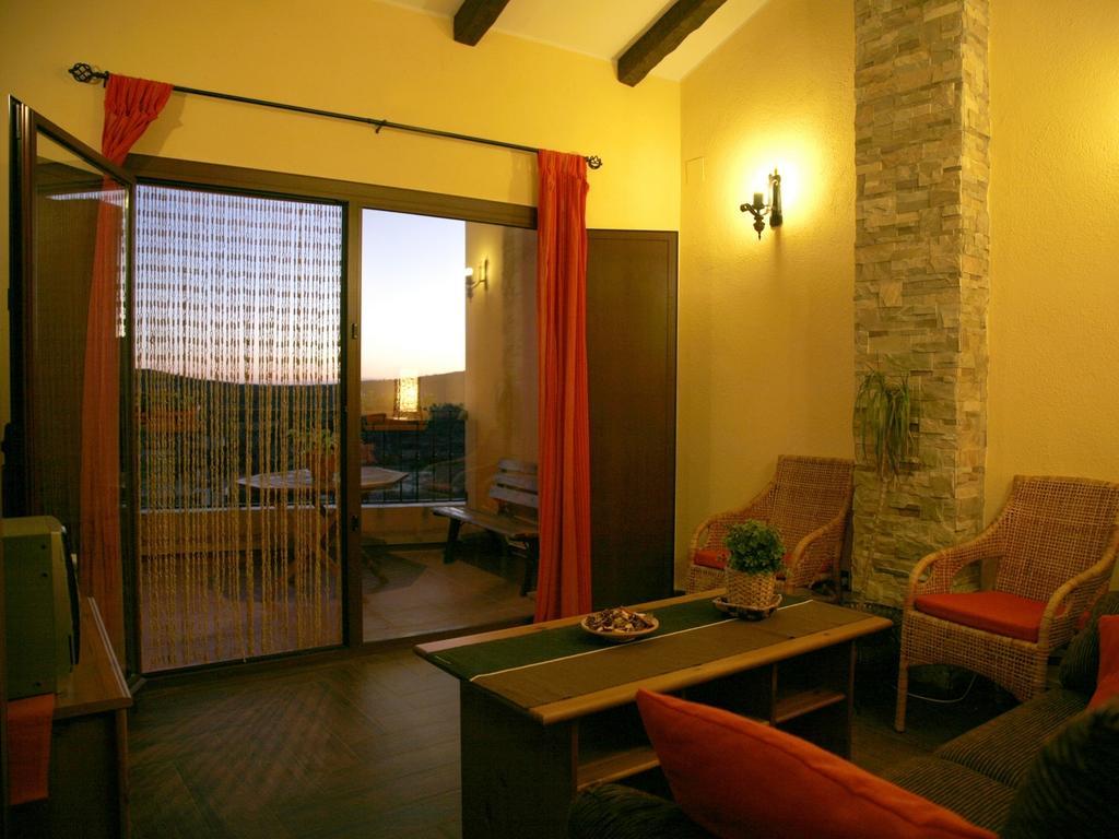 Casa Rural El Planet De Maella Casa Rural En Castellon Casa Rural Con Jacuzzi Casa Rural En Xert Casa Rural Cerca De Morella Chert Kamer foto